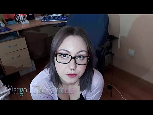 ❤️ Ang Sexy na Babae na may Salamin ay Sumipsip ng Dildo sa Camera ❤️ Just porn sa tl.slowheat.top